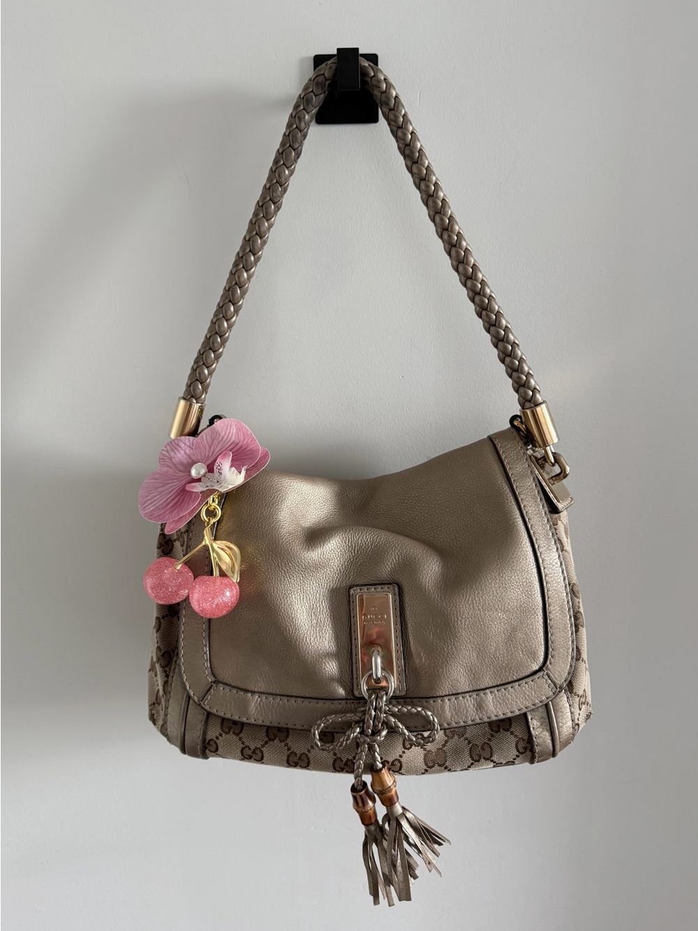 Vintage Gucci Bella Flap Bag w/Gold Hardware
